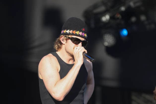 DJO debuts in Brazil with a show at Lollapalooza Brazil 2026. Sao Paulo (SP), 03 22 2026 Lollapalooza Brazil Show DJO Musician DJO, a musical project by actor Joe Keery, known for playing Steve Harrington in the series Stranger Things, makes his first appearance in Brazil during the Lollapalooza Brazil festival, at the Interlagos racetrack in Sao Paulo. The show took place on the Budweiser stage and marked the artist s debut in the country, this Sunday, March 22, 2026. (Foto: Leco Viana Thenews2 imago images) DJO debuts in Brazil with a show at Lollapalooza Brazil 2026.  Copyright: xLecoxVianax