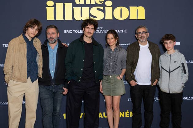 Juste Une Illusion Paris Film Premiere Alexis Rosenstiehl, Olivier Nakache, Louis Garrel, Camille Cottin, Eric Toledano, Simon Boublil attends Juste Une Illusion Paris Film Premiere at Le Grand REX on March 22, 2026 in Paris, France. Photo by Nasser Berzane ABACAPRESS.COM Paris France  Copyright: xBerzanexNasser ABACAx