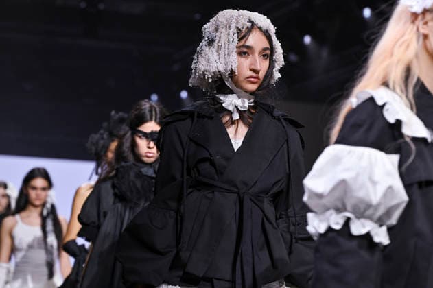 Mercedes-Benz Fashion Week Madrid in Spain - 22 Mar 2026 Models walk the runway wearing a design by Mericusan during Mercedes-Benz Fashion Week de Madrid in IFEMA. Madrid Spain Copyright: xAtilanoxGarciax xSOPAxImagesx photos10276