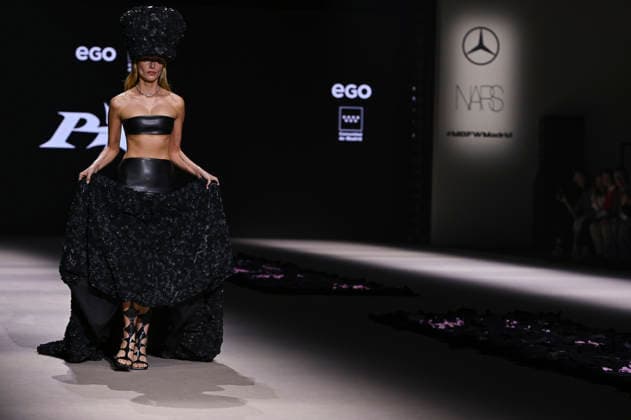 Mercedes-Benz Fashion Week Madrid in Spain - 22 Mar 2026 A model walks the runway wearing a design by Pat Equilux during Mercedes-Benz Fashion Week de Madrid in IFEMA. Madrid Spain Copyright: xAtilanoxGarciax xSOPAxImagesx photos10298