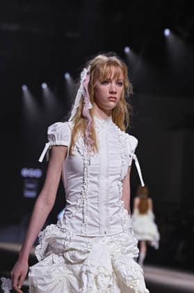 Mercedes-Benz Fashion Week Madrid in Spain - 22 Mar 2026 A model walks the runway wearing a design by Mericusan during Mercedes-Benz Fashion Week de Madrid in IFEMA. Madrid Spain Copyright: xAtilanoxGarciax xSOPAxImagesx photos10240