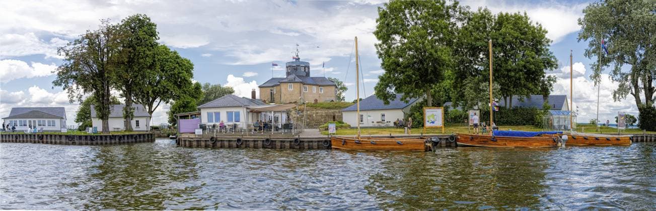 Wilhelmstein Steinhuder Meer Deutschland Wilhelmstein Steinhuder Meer Germany Copyright: imageBROKER RolfxFischer iblrfi17116760.jpg