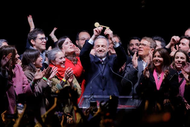 Emmanuel Gregoire, ex former deputy mayor of Paris, reuniting the left wing parties except extreme left LFI , has been elected as new mayor of the French capital with 51 of votes, March 22nd Emmanuel GREGOIRE, actuel depute PS, candidat PS aux élections municipales de mars 2026 pour la mairie de Paris remporter le siège de Maire de Paris lors de la soiree electorale des résultats des votes du second tour de scrutin des elections municipales de Paris 2026, le dimanche 22 mars 2024, in Paris, Place de la Bataille de Stalingrad Rotonde de Stalingrad, Ile de France, Europe Emmanuel GREGOIRE, former first deputy mayor of Paris under Anne HIDALGOs second term of office, current PS deputy for the 7th constituency of Paris, candidate for the Socia  Copyright: xStephanexAllamanx xStarfacex STAR_454349_016