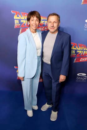 Richy Müller with wife Christl Stumhofer at the premiere of the musical Back to the Future at Stage Operettenhaus Hamburg, 22 03 2026 Foto:xgbrcix xFuturexImagex zukunft_6320
