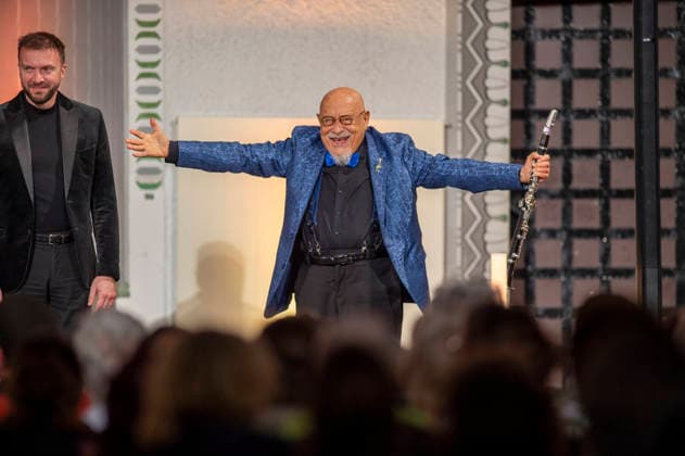 Concert Feidmann 2026 Chemnitz Giora Feidmann made a guest appearance at the Lutherkirche Chemnitz, He brings a unique musical experience to the stage with his tour For a Better World 2026 Giora Feidman is a clarinettist and instrumental soloist of klezmer music Due to his success in music, he is known