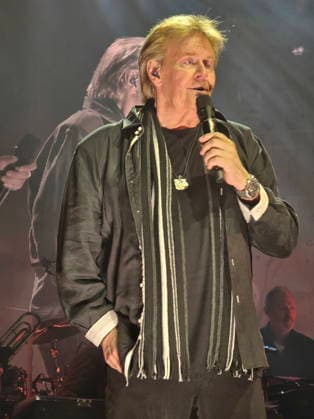 Farewell Tour 2026 Howard Carpendale live at a concert of his farewell tour Let s Do It Again, Again at the PSD Bank Nürnberg Arena Nuremberg, 21 03 2026 Nuremberg PSD Bank Arena Bayern D Copyright: xAgenturxWehnert R.Zichyx