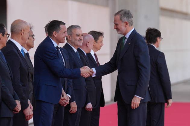 The King will inaugurate the International Food and Beverages Exhibition Alimentaria 2026 which celebrates its 50th anniversary King Felipe VI and the Minister of Agriculture, Livestock, Fisheries and Food of the Generalitat, Òscar Ordeig i , during the inauguration of the International Food and Beverages Exhibition Alimentaria 2026, at the Fira de Barcelona, 23 March 2026, in L Hospitalet de Llobregat, Barcelona, Catalonia Spain The show brings together the entire value chain of the food sector, from retail to hotels, restaurants and cafes The event coincides with the 50th anniversary of Alimentaria, which was born in 1976 as the first major professional show in Spain dedicated to the food industry 23 MARCH 2026 Barcelona Barcelona Spain Copyright: xDavidxZorrakinox 7388926