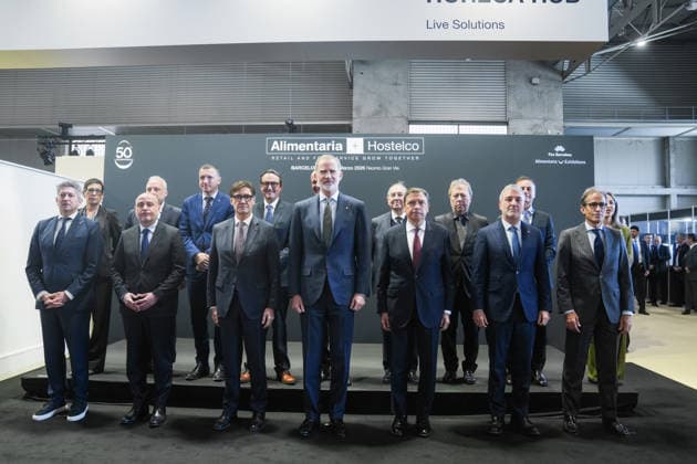 The King will inaugurate the International Food and Beverages Exhibition Alimentaria 2026, which celebrates its 50th anniversary King Felipe VI with the President of the Generalitat, Salvador Illa 3i the Minister of Agriculture, Fisheries and Food, Luis Planas 3d , and the Mayor of Barcelona, Jaume Collboni 2d , during the inauguration of the International Food and Beverages Exhibition Alimentaria 2026, at the Fira de Barcelona, 23 March 2026, in L Hospitalet de Llobregat, Barcelona, Catalonia Spain The show brings together the entire value chain of the food sector, from retail to hotels, restaurants and cafes The event coincides with the 50th anniversary of Alimentaria, which was born in 1976 as the first major professional show in Spain Copyright: xDavidxZorrakinox 7388954