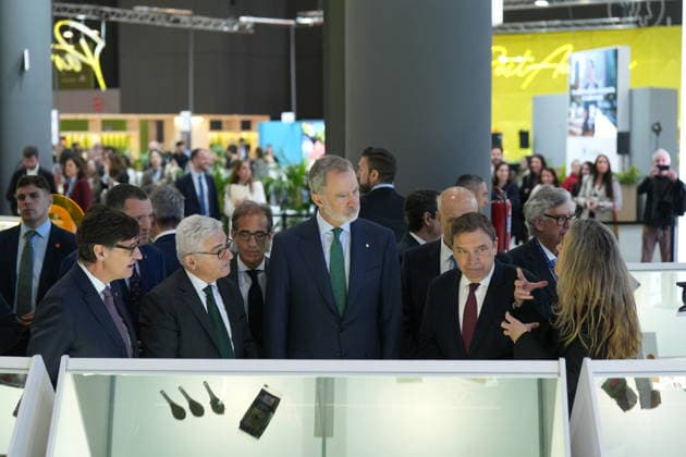 The King will inaugurate the International Food and Beverages Exhibition Alimentaria 2026, which celebrates its 50th anniversary King Felipe VI c , and the President of the Generalitat, Salvador Illa i , and the Minister of Agriculture, Fisheries and Food, Luis Planas d , during the inauguration of the International Food and Beverages Exhibition Alimentaria 2026, at the Fira de Barcelona, on March 23, 2026, in L Hospitalet de Llobregat, Barcelona, Catalonia Spain The show brings together the entire value chain of the food sector, from retail to hotels, restaurants and cafes The event coincides with the 50th anniversary of Alimentaria, which was born in 1976 as the first major professional show in Spain dedicated to the food industry 23 MAR Copyright: xDavidxZorrakinox 7389020