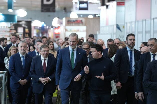 The King inaugurates the International Food and Beverages Exhibition Alimentaria 2026, which celebrates its 50th anniversary King Felipe VI c during the inauguration of the International Food and Beverages Exhibition Alimentaria 2026, at the Fira de Barcelona, 23 March 2026, in L Hospitalet de Llobregat, Barcelona, Catalunya Spain The show brings together the entire value chain of the food sector, from retail to hotels, restaurants and cafes The event coincides with the 50th anniversary of Alimentaria, which was born in 1976 as the first major professional show in Spain dedicated to the food industry 23 MARCH 2026 Barcelona Barcelona Barcelona Spain  Copyright: xDavidxZorrakinox 7389227