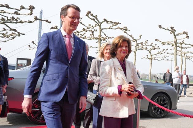 NRW State Premier Wuest welcomes Queen Silvia of Sweden NRW State Premier Hendrik Wuest receives Queen Silvia of Sweden at the NRW State Chancellery in, Duesseldorf, 23 03 2026 Duesseldorf NRW Germany