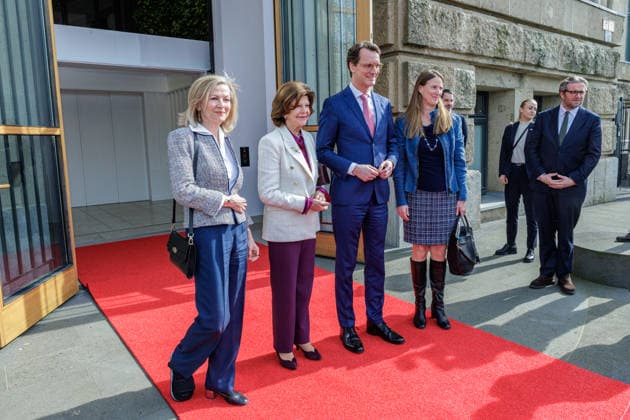 23 03 2026 Düsseldorf NRW Minister President Hendrik Wüst receives Her Majesty Queen Silvia of Sweden at the State Chancellery Düsseldorf State Chancellery North Rhine-Westphalia Germany