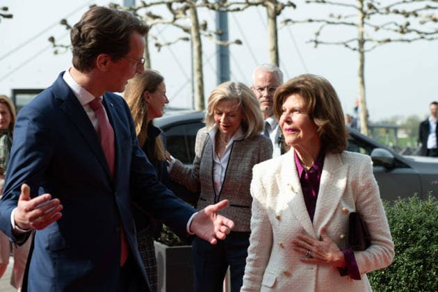 Hendrik WUEST, Wüst, CDU, State Premier of North Rhine-Westphalia, welcomes Queen SILVIA of SWEDEN, at the State Chancellery in Duesseldorf on 23 03 2026