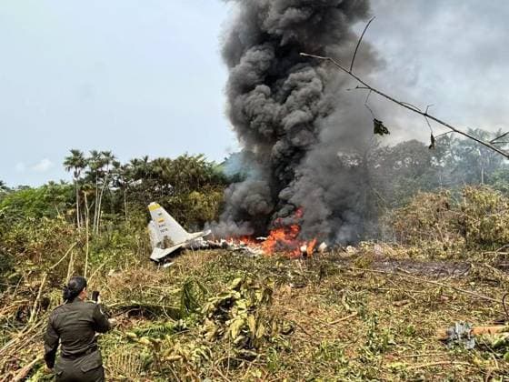(260323) -- BOGOTA, March 23, 2026 -- Photo taken on March 23, 2026 shows a military aircraft crash site in the province of Putumayo, Colombia. The Colombian military said Monday that 48 people have been rescued after a military aircraft with 125 on board crashed Monday in the province of Putumayo. (Str Xinhua) COLOMBIA-PUTUMAYO-MILITARY AIRCRAFT-CRASH LixZijian 