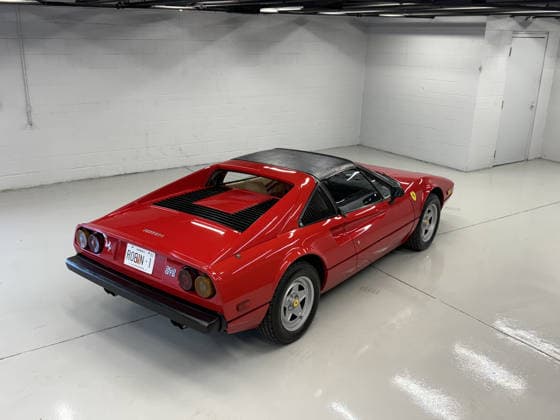 Iconic Ferrari driven by Tom Selleck in hit show Magnum, P.I. goes on sale Story from Jam Press (Magnum Ferrari Auction) Pictured: The 1979 Ferrari 308 GTS Targa which featured in Magnum, P.I.. Iconic Ferrari driven by Tom Selleck in hit show Magnum, P.I. goes on sale An iconic Ferrari driven by Tom Selleck in hit TV series Magnum, P.I. is set to go under the hammer. The 1979 Ferrari 308 GTS Targa featured in the show’s pilot episode and early filming of series one. The sleek motor became synonymous with Selleck’s character, private investigator Thomas Magnum. Finished in the classic Rosso Corsa red with a cream leather interior, the car boasts pop-up headlights and a removable targa roof. Under the bonnet sits a 2.9-litre V8 engine  Copyright: xJamxPress Barrett-JacksonxAuctionxCompany
