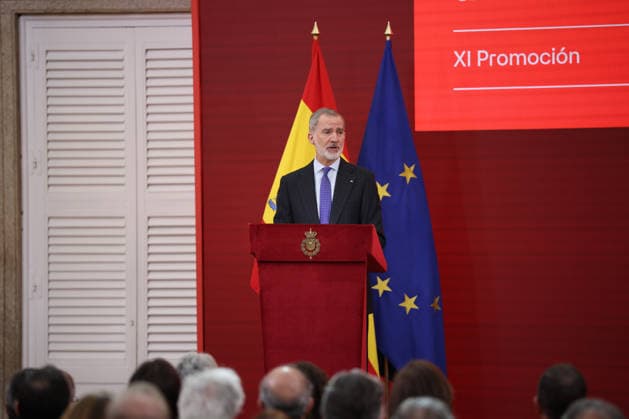 The King presents the Accreditations to the XI Promotion of Honorary Ambassadors of the Spanish Brand King Felipe VI presides over the presentation of the accreditations to the XI Promotion of Honorary Ambassadors of the Spanish Brand, at the Palace of El Pardo, on March 24, 2026, in Madrid Spain This is the eleventh promotion of Honorary Ambassadors of the Spanish Brand, an initiative of the Leading Brands of Spain Forum FMRE that aims to publicly recognize the people, companies or institutions that have contributed the most and best, with their exemplary professional career, to the strengthening of a positive image of Spain abroad 24 MARCH 2026 Alejandro Martínez Vé Madrid Madrid Spain  Copyright: xAlejandroxMartinezxVÃ lezx 7391063