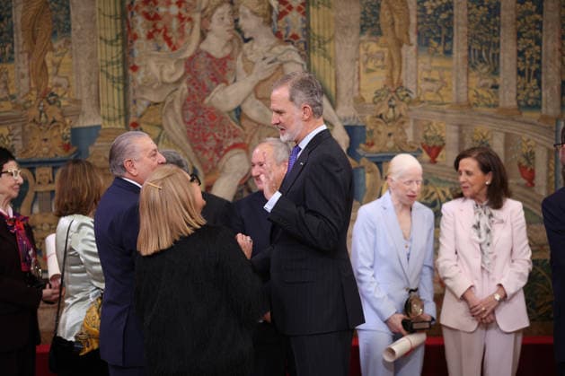 The King presents the Accreditations to the XI Promotion of Honorary Ambassadors of the Spanish Brand King Felipe VI presides over the presentation of the accreditations to the XI Promotion of Honorary Ambassadors of the Spanish Brand, at the Palace of El Pardo, on March 24, 2026, in Madrid Spain This is the eleventh promotion of Honorary Ambassadors of the Spanish Brand, an initiative of the Leading Brands of Spain Forum FMRE that aims to publicly recognize the people, companies or institutions that have contributed the most and best, with their exemplary professional career, to the strengthening of a positive image of Spain abroad 24 MARCH 2026 Alejandro Martínez Vé Madrid Madrid Spain  Copyright: xAlejandroxMartinezxVÃ lezx 7391065