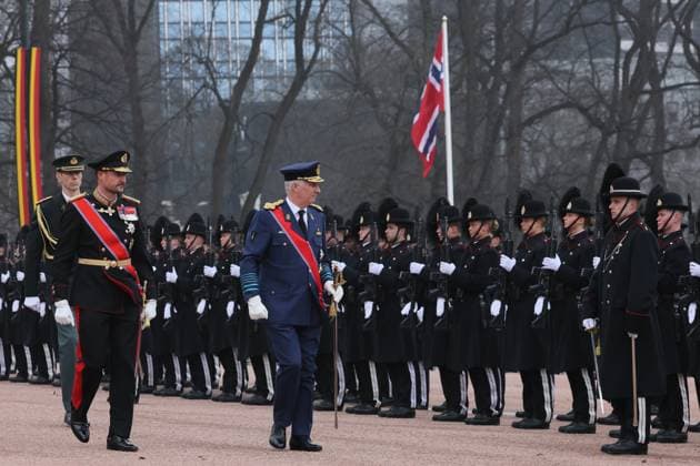 Crown Prince Haakon Magnus of Norway, King Philippe - Filip of Belgium and pictured during the official welcome ceremony at Norwegian Royal Palace in Oslo, on the first day of the official state visit of the Belgian royal couple to Norway, on Tuesday 24 March 2026. Belgian monarchs are on an official state visit to Norway from 24 to 26 March 2026.  BENOITxDOPPAGNE 168750023