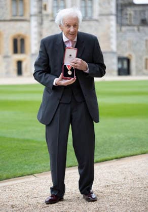 . 24 03 2026. Windsor , United Kingdom. Television writer Sir Roy Clarke with his knighthood after an Investiture at Windsor Castle, United Kingdom.  xStephenxLockx xi-Imagesx IIM-26659-0006