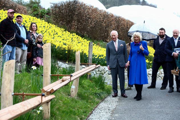 Britain s King Charles and Queen Camilla visit Cornwall, UK, 24 March 2026 Britain s King Charles and Queen Camilla meet staff and gardeners at The Eden Project during an event celebrating its 25th anniversary, in Cornwall, Britain, March 24, 2026., Credit:Toby Shepheard Avalon United Kingdom, Cornwall  Copyright: xTobyxShepheardx xAvalonx 1085894226