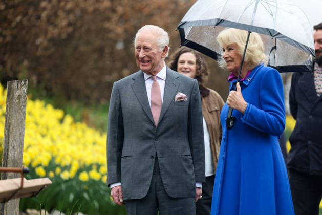 Britain s King Charles and Queen Camilla visit Cornwall, UK, 24 March 2026 Britain s King Charles and Queen Camilla meet staff and gardeners at The Eden Project during an event celebrating its 25th anniversary, in Cornwall, Britain, March 24, 2026., Credit:Toby Shepheard Avalon United Kingdom, Cornwall  Copyright: xTobyxShepheardx xAvalonx 1085894258