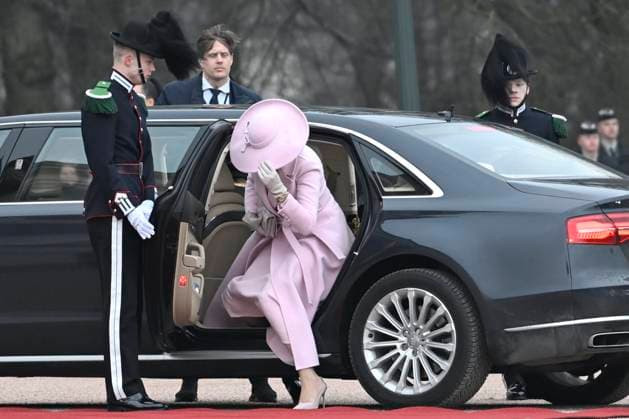 State Visit of King Philippe and Queen Mathilde to Norway (Day 1) OSLO, NORWAY - MARCH 24 : State Visit of King Philippe and Queen Mathilde to Norway (Day 1) : Official welcoming ceremony at the Royal Palace : 1) Outside: arrival of Queen Mathilde on March 24, 2026 in Oslo, Norway, 24 03 2026 Oslo Norway  Copyright: xDidierxLebrunx