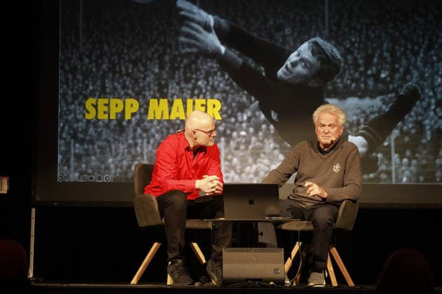 Sepp Maier on tour Tobias Bücklein and Sepp Maier at the Sepp Maier Live Tour 2026 in the Karl Diehl Halle Röthenbach an der Pegnitz, 23 03 2026 Röthenbach Nürnberger Land Karl Diehl Halle Bayern D Copyright: xAgenturxWehnert R.Zichyx