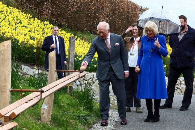. 24 03 2026. , Cornwall , United Kingdom. King Charles III and Queen Camilla during a visit to the Eden Project in Cornwall, United Kingdom.  xPoolx xi-Imagesx IIM-26660-0033