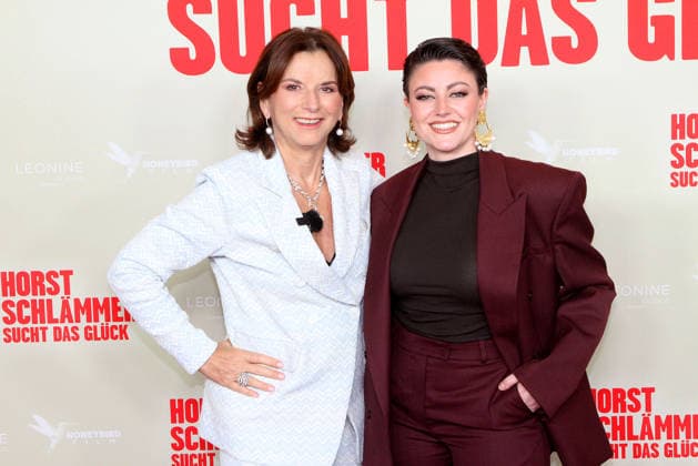 Claudia Obert and Tahnee Schaffarczyk at the Horst Schlaemmer sucht das Glueck cinema premiere at Cinemaxx Dammtor on 24 3 2026 in Berlin Horst Schlaemmer sucht das Glueck cinema premiere in Hamburg