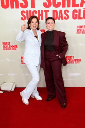 Claudia Obert and Tahnee Schaffarczyk at the Horst Schlaemmer sucht das Glueck cinema premiere at Cinemaxx Dammtor on 24 3 2026 in Berlin Horst Schlaemmer sucht das Glueck cinema premiere in Hamburg