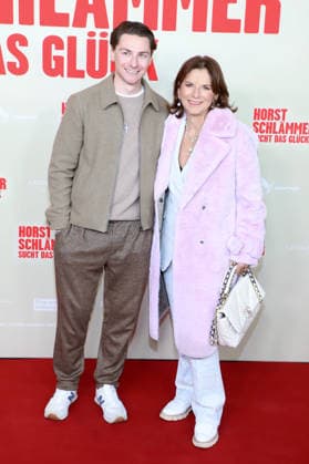 Premiere Horst Schlaemmer sucht das Glueck Max Suhr, Claudia Obert, Hamburg Premiere Horst Schlaemmer sucht das Glueck, Cinemaxx Dammtor, 24 03 2026 Copyright: xEventpressxBecherx