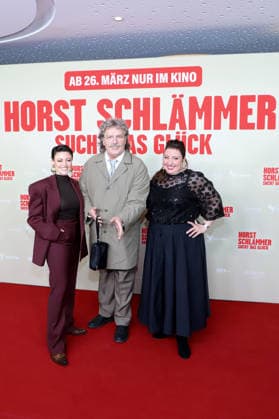 Premiere Horst Schlaemmer sucht das Glueck Ttahnee Schaffarczyk, Hape Kerkeling Horst Schlaemmer , Meltem Kaptan, Hamburg Premiere Horst Schlaemmer sucht das Glueck, Cinemaxx Dammtor, 24 03 2026 Copyright: xEventpressxBecherx