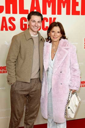 Max Suhr and Claudia Obert at the premiere of the movie Horst Schlämmer sucht das Glück at Cinemaxx Dammtor Hamburg, 24 03 2026 Foto:xC.xTamckex xFuturexImagex schlaemmer_hh_6302