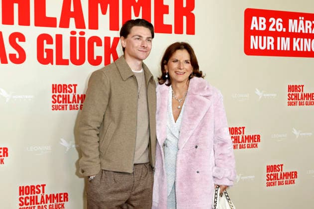 Max Suhr and Claudia Obert at the premiere of the movie Horst Schlämmer sucht das Glück at Cinemaxx Dammtor Hamburg, 24 03 2026 Foto:xC.xTamckex xFuturexImagex schlaemmer_hh_6304