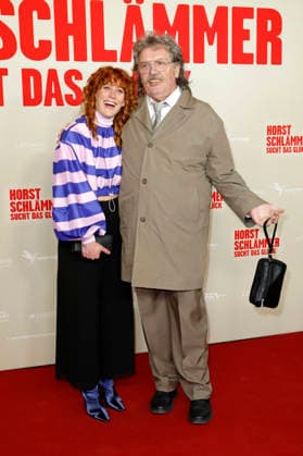Laura Thomas and Hape Kerkeling at the premiere of the movie Horst Schlämmer sucht das Glück at Cinemaxx Dammtor Hamburg, 24 03 2026 Foto:xC.xTamckex xFuturexImagex schlaemmer_hh_6351