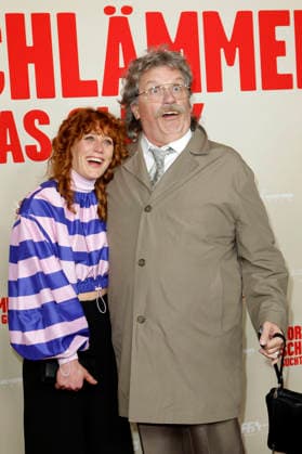 Laura Thomas and Hape Kerkeling at the premiere of the movie Horst Schlämmer sucht das Glück at Cinemaxx Dammtor Hamburg, 24 03 2026 Foto:xC.xTamckex xFuturexImagex schlaemmer_hh_6355