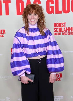 ABB SCHLAEMMER Laura Thomas as a guest on the red carpet at the Hamburg premiere of the movie Horst Schlaemmer sucht das Glueck at Cinemaxx Damtor on Tuesday 24 03 2026 in Hamburg Hamburg Germany