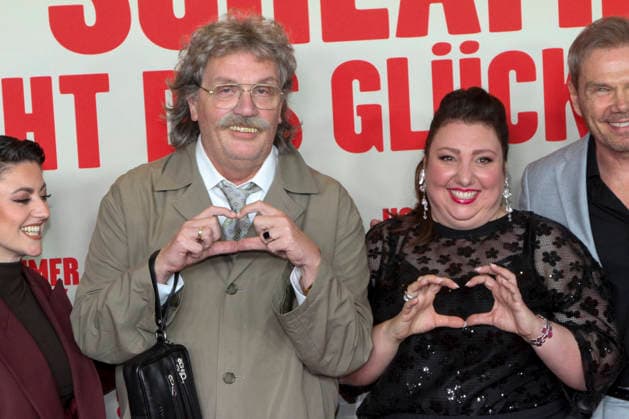 ABB SCHLAEMMER Hape Kerkeling Horst Schlaemmer Meltem Kaptan, guest on the red carpet at the Hamburg premiere of the movie Horst Schlaemmer sucht das Glueck at the cinema Cinemaxx Damtor on Tuesday 24 03 2026 in Hamburg Hamburg Germany