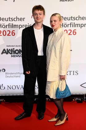 Laurids Schürmann and Emma Falck at the presentation of the 24 German Hearing Film Award 2026 at the Colosseum Filmtheater Berlin, 24 03 2026 Foto:xN.xKubelkax xFuturexImagex hoerfilmpreis_6308