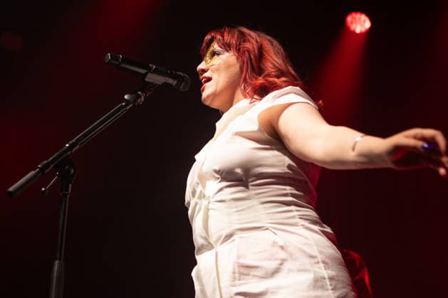 CMAT live in Oslo, Norway Oslo, Norway. 24th, March 2026. The Irish singer and songwriter CMAT performs a live concert at Rockefeller in Oslo. Norway, Oslo  Copyright: xGonzalesxPhoto Per-OttoxOppix