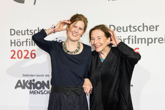 German Hearing Film Award, award ceremony at the Colosseum Cinema, Berlin, 24 03 2026 Eva Luise Köhler with daughter Ulrike Köhler before the award ceremony for the German Hearing Film Award at the Colosseum Cinema in Berlin on 24 03 2026 Berlin Cinema Colosseum Copyright: xBenxKriemannx