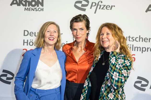 German Hearing Film Award, award ceremony at the Colosseum Cinema, Berlin, 24 03 2026 Petra Zieser, Julia Bremermann and Marion Kracht before the award ceremony for the German Hearing Film Award at the Colosseum Cinema in Berlin on 24 03 2026 Berlin Cinema Colosseum Copyright: xBenxKriemannx