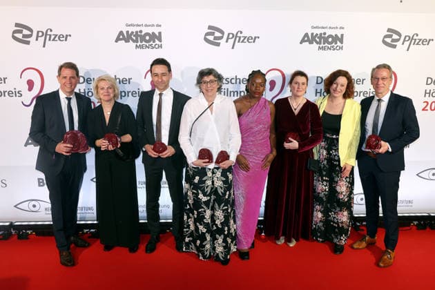 German Hearing Film Award, Award Ceremony at the Colosseum Cinema, Berlin, 24 03 2026 Winner after the award ceremony for the German Hearing Film Award at the Colosseum Cinema in Berlin on 24 03 2026 Berlin Cinema Collosseum Copyright: xRenÃ xduxVinagex