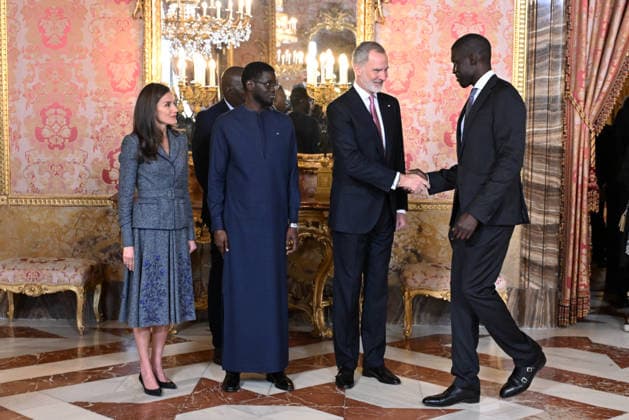 The King and Queen of Spain host a lunch in honor of the President of the Republic of Senegal, Bassirou Diomaye Diakhar Faye Queen Letizia, the President of the Republic of Senegal, Bassirou Diomaye Diakhar Faye, and King Felipe VI during the reception offered before lunch at the Royal Palace, on March 25, 2026, in Madrid Spain For the President of the Republic of Senegal, this will be the second official visit to Spain after he attended the IV International Conference on Financing for Development of the United Nations in Seville on June 30, 2025.  Copyright: xJosÃ xOlivax 7394605