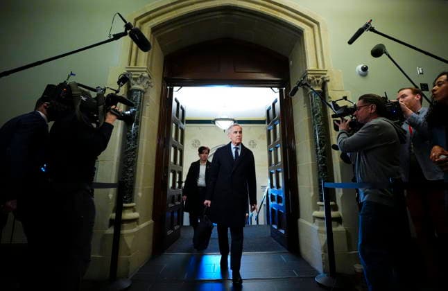 March 25, 2026, Ottawa, Canada: Prime Minister Mark Carney arrives to Parliament Hill in Ottawa on Wednesday, March 25, 2026. Ottawa Canada  - ZUMAc35_ 20260325_zaf_c35_011 Copyright: xSeanxKilpatrickx
