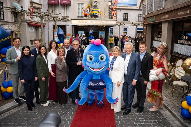 News Bilder des Tages Europa-Park, Pressekonferenz, Neuheit, Themenbereich Monaco, Eröffnung, Sally CafÃ , Gastronomie, Expansion, Freizeitpark, Tourismus, Attraktion, Innovation, Gästeerlebnis, Baden-Württemberg, Rust, Medienevent, Unternehmer, Familie Mack, Kulinarik, Markenkooperation, Influencer, Social Media, Besucheransturm, Wirtschaft, Regionalentwicklung, Erlebnisgastronomie, Trends Freizeitbranche, Neuheiten 2026, Investition, Eventmarketing, Maskottchen, Thomas Mack, Roland Mack, Katja Mack, Nicolas Mack, Ann-Kathrin Mack, Miriam Mack, Michael Mack, Marianne Mack, Roland Mack, Mauritia Mack, Jürgen Mack, Fredrik Mack, Rust Europa Park Baden-Württemberg Deutschland *** Europa Park, press conference, novelty, themed area Monaco, opening, Sally CafÃ Copyright: xFINLEYxMÖRCHx