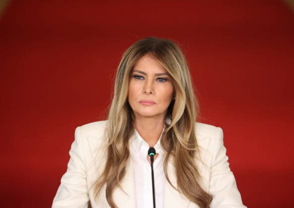 March 25, 2026, Washington Dc, Virginia, USA: US First Lady Melania Trump looks on during the second day of the Fostering the Future Together Global Coalition Summit in the East Room of the White House in Washington, DC, USA, on March 25, 2026. The summit brings together the spouses of world leaders to discuss education and technology. Washington Dc USA  - ZUMAs337 20260325_znp_s337_018 Copyright: xGentxShkullakux