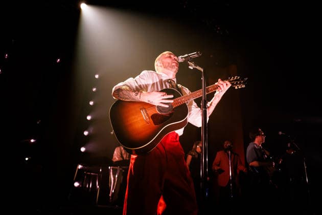 Chris Holsten live in Oslo, Norway Oslo, Norway. 25th, March 2026. The Norwegian singer and songwriter Chris Holsten performs a live concert Sentrum Scene in Oslo. Norway, Oslo  Copyright: xGonzalesxPhoto KetilxMartinsenx