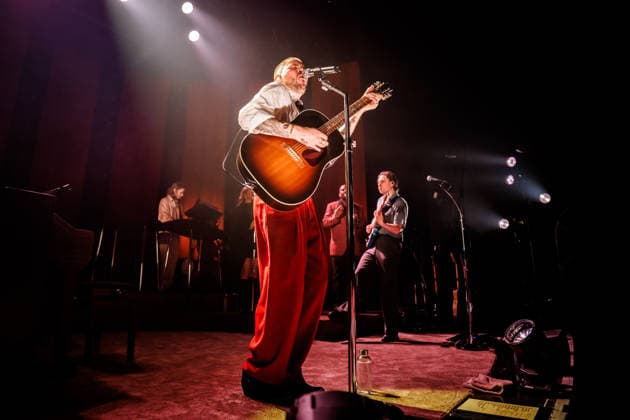 Chris Holsten live in Oslo, Norway Oslo, Norway. 25th, March 2026. The Norwegian singer and songwriter Chris Holsten performs a live concert Sentrum Scene in Oslo. Norway, Oslo  Copyright: xGonzalesxPhoto KetilxMartinsenx
