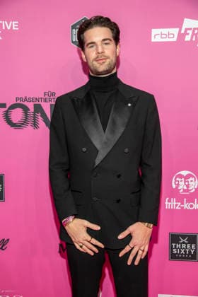 ABB POLYTON Paul Bunne on the red carpet at the 2026 Polyton Music Prize Award Ceremony at Atelier GardensBerkin on Wednesday 25 03 2026 in Berlin Berlin Germany